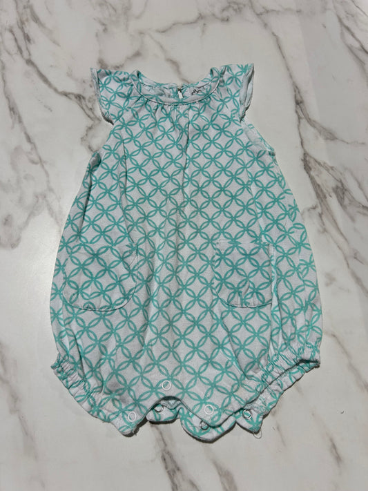 USED 12 Months Outfit - Baby Essentials